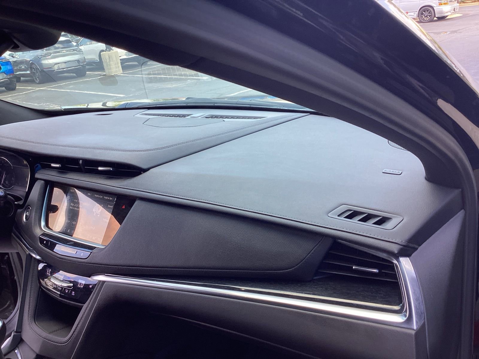 Used 2025 Cadillac XT5 Premium Luxury image 18