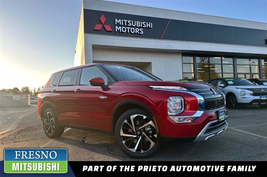 New 2025 Mitsubishi Outlander SE