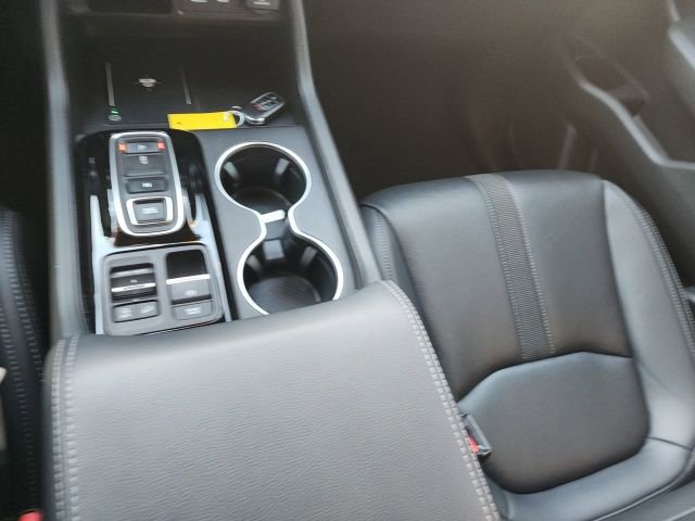 Used 2023 Honda Pilot Touring image 19