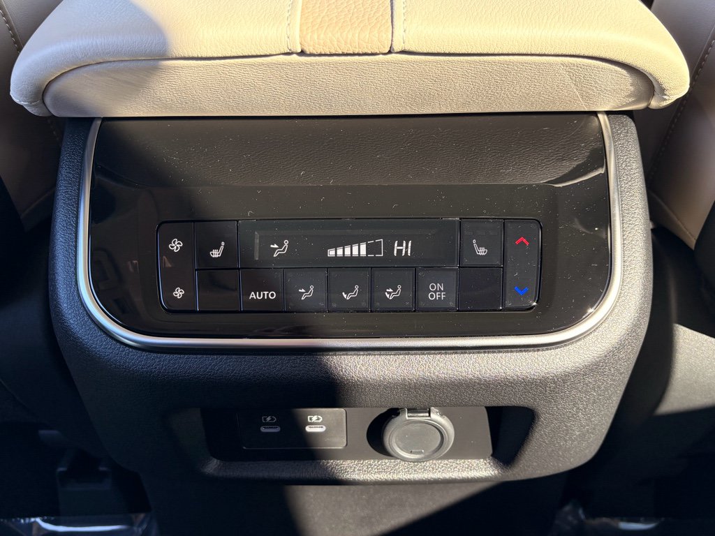 New 2026 Nissan Armada Platinum Reserve AWD/4WD image 15