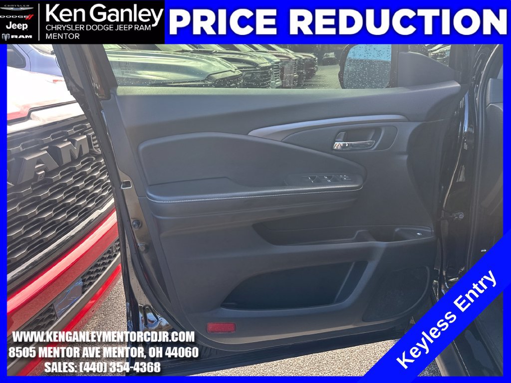 Used 2021 Honda Ridgeline Sport image 11