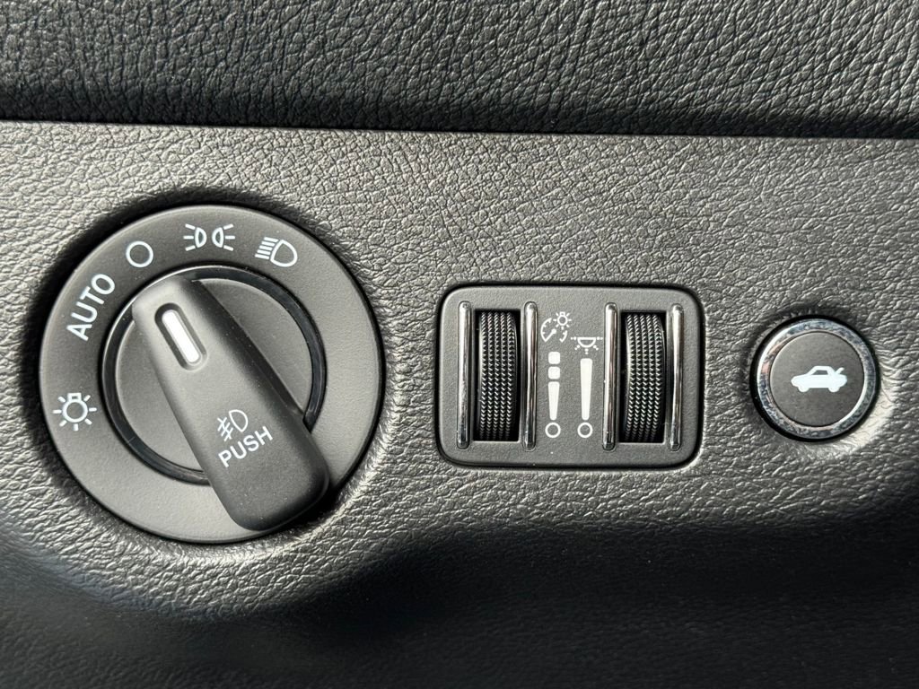 Used 2022 Dodge Challenger SXT w/ Blacktop Package image 13