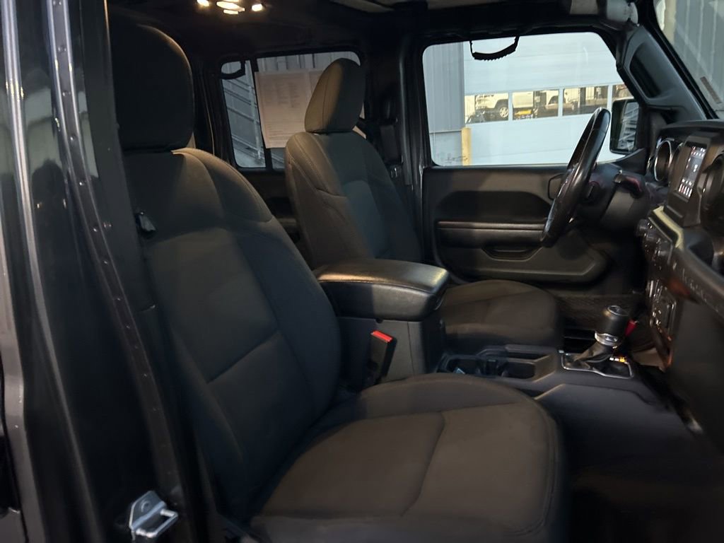 Used 2022 Jeep Wrangler Unlimited Sport image 45
