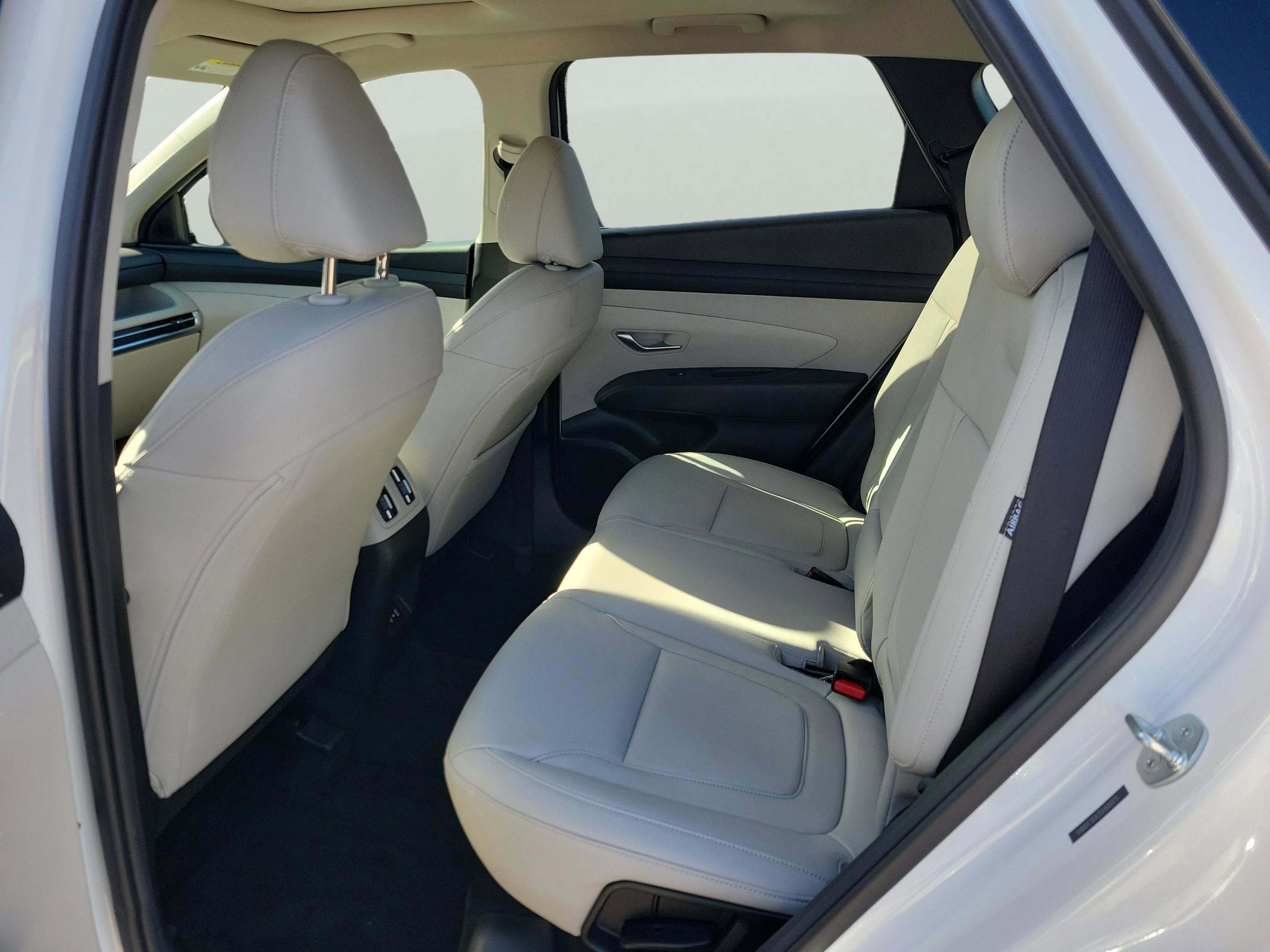 Certified 2025 Hyundai Tucson SEL image 10