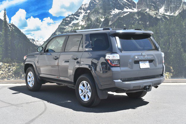 Certified 2024 Toyota 4Runner SR5 AWD/4WD image 9
