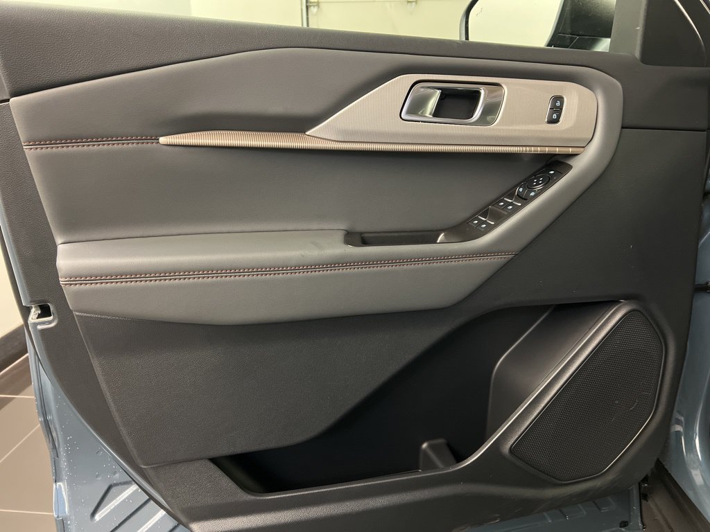 New 2026 Ford Explorer Active w/ Active Comfort Package AWD/4WD image 28