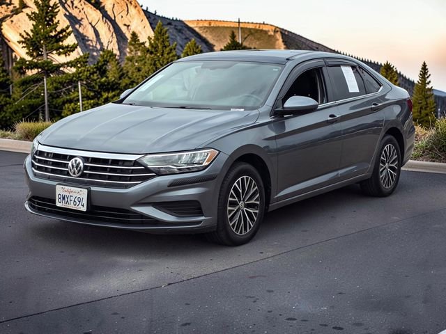 Used 2019 Volkswagen Jetta SE image 3