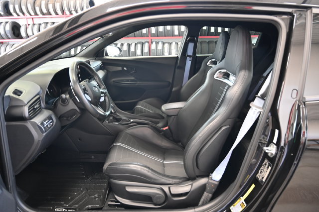 Used 2022 Hyundai Veloster N FWD image 9