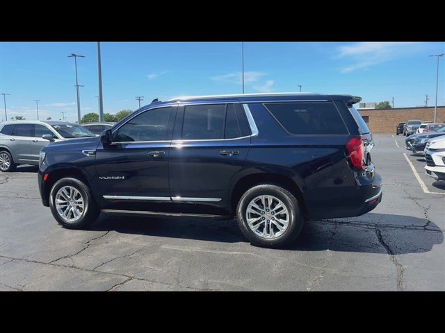 Used 2023 GMC Yukon SLT AWD/4WD image 6