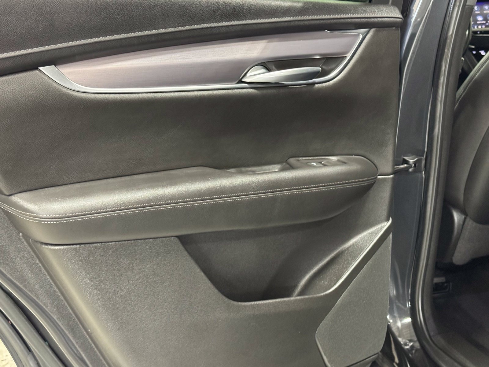 Used 2020 Cadillac XT5 Luxury AWD/4WD image 35