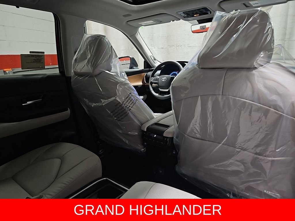 New 2026 Toyota Grand Highlander AWD image 29