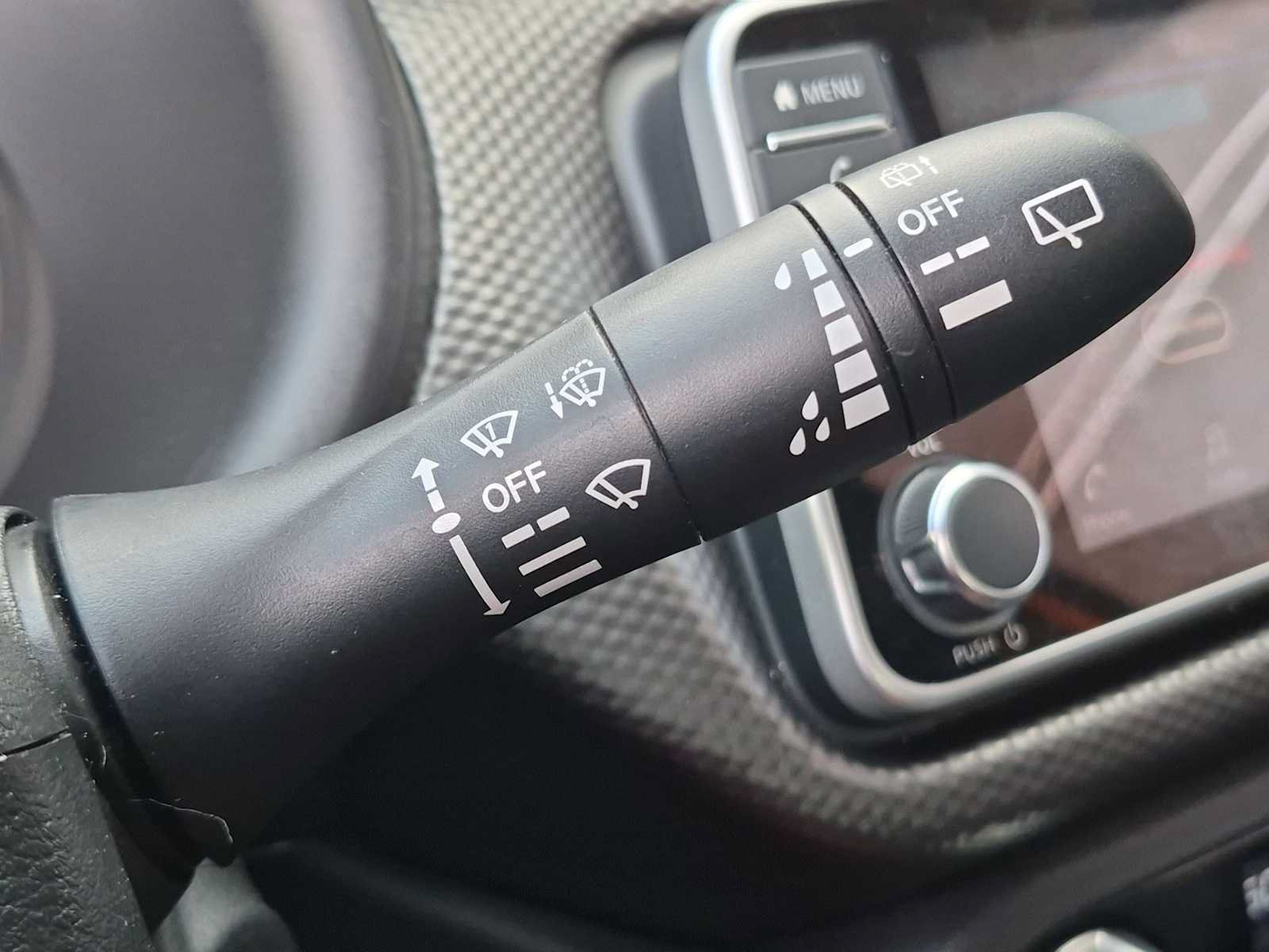 Used 2019 Nissan Kicks SV FWD image 24