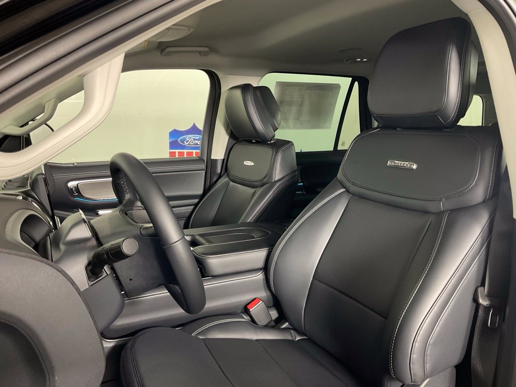 New 2027 Ford Expedition Platinum RWD image 14