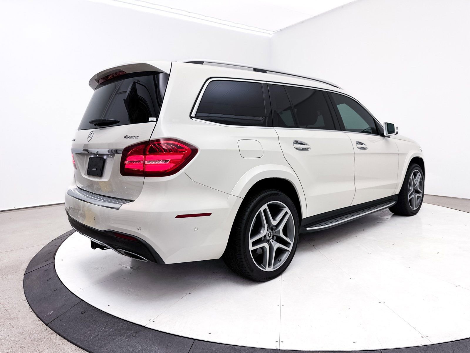 Used 2019 Mercedes-Benz GLS 550 4MATIC image 18
