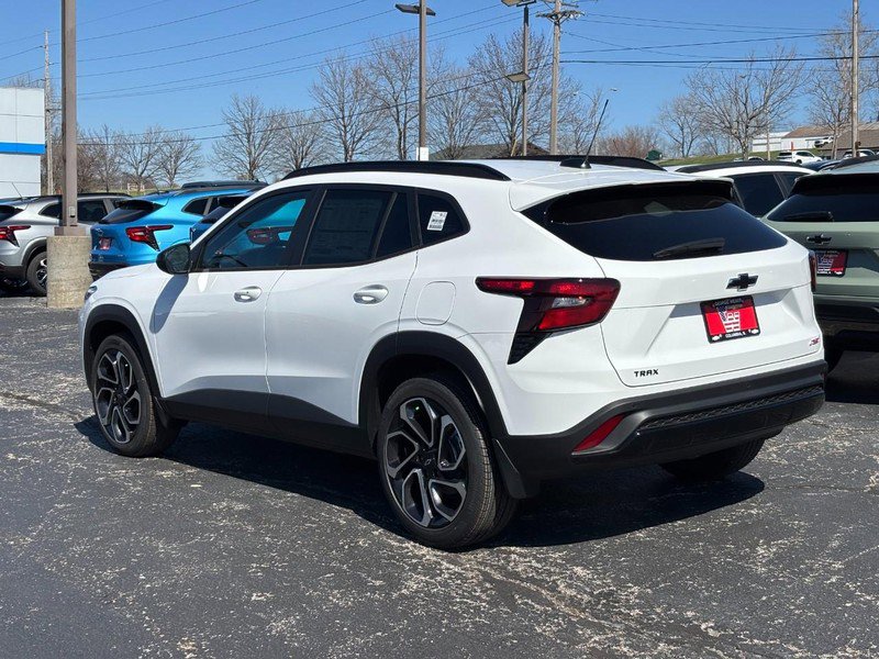 New 2026 Chevrolet Trax RS w/ Driver Confidence Package video 3