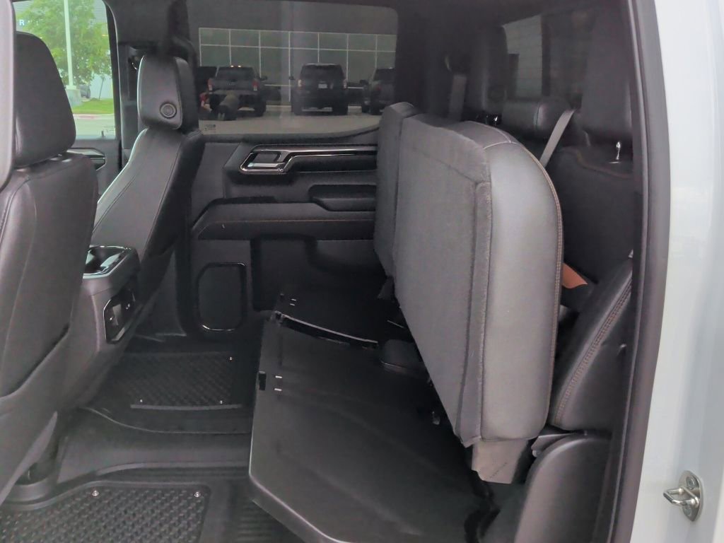Used 2024 GMC Sierra 1500 AT4 w/ Technology Package image 40