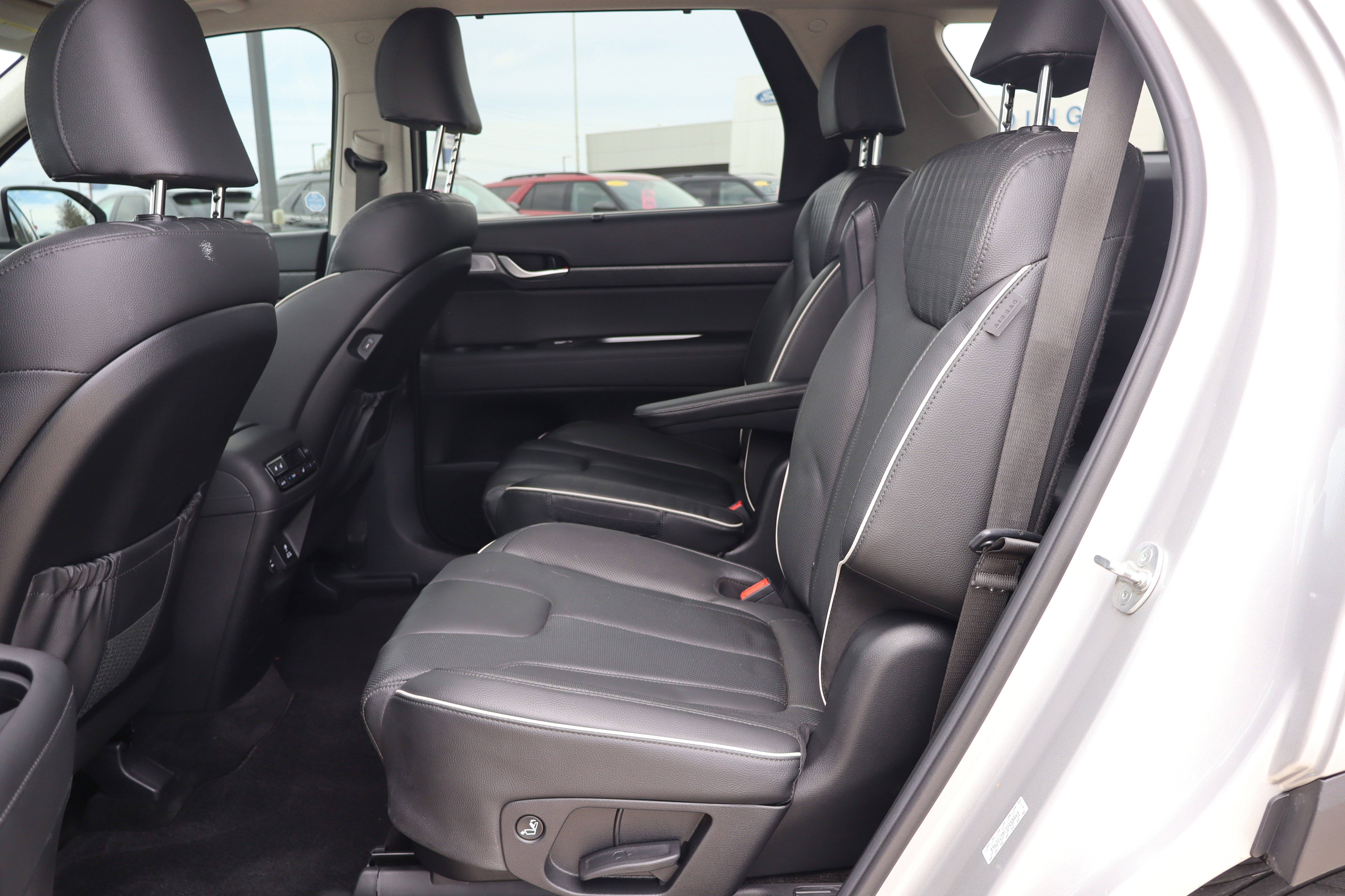 Used 2024 Hyundai Palisade Limited image 10