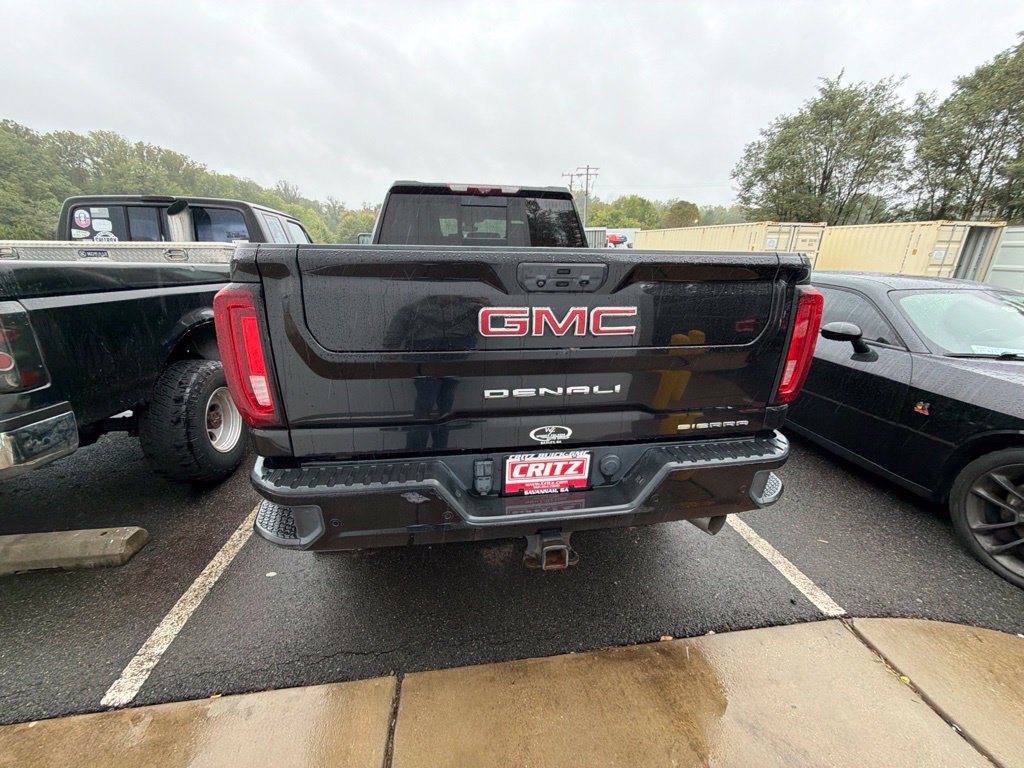 Used 2023 GMC Sierra 3500 Denali w/ Denali Black Diamond Edition AWD/4WD image 6