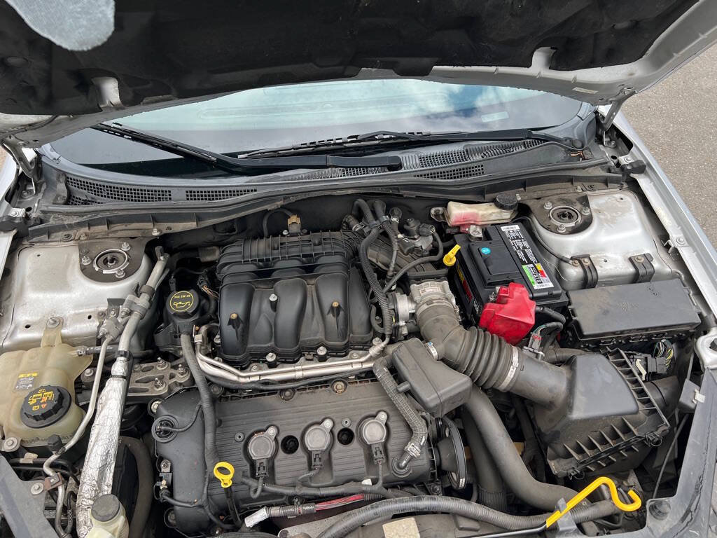 Used 2011 Ford Fusion SEL w/ 301A Rapid Spec Order Code FWD image 10