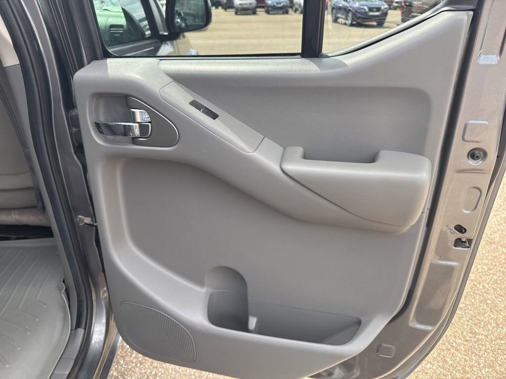 Used 2019 Nissan Frontier SV AWD/4WD image 24