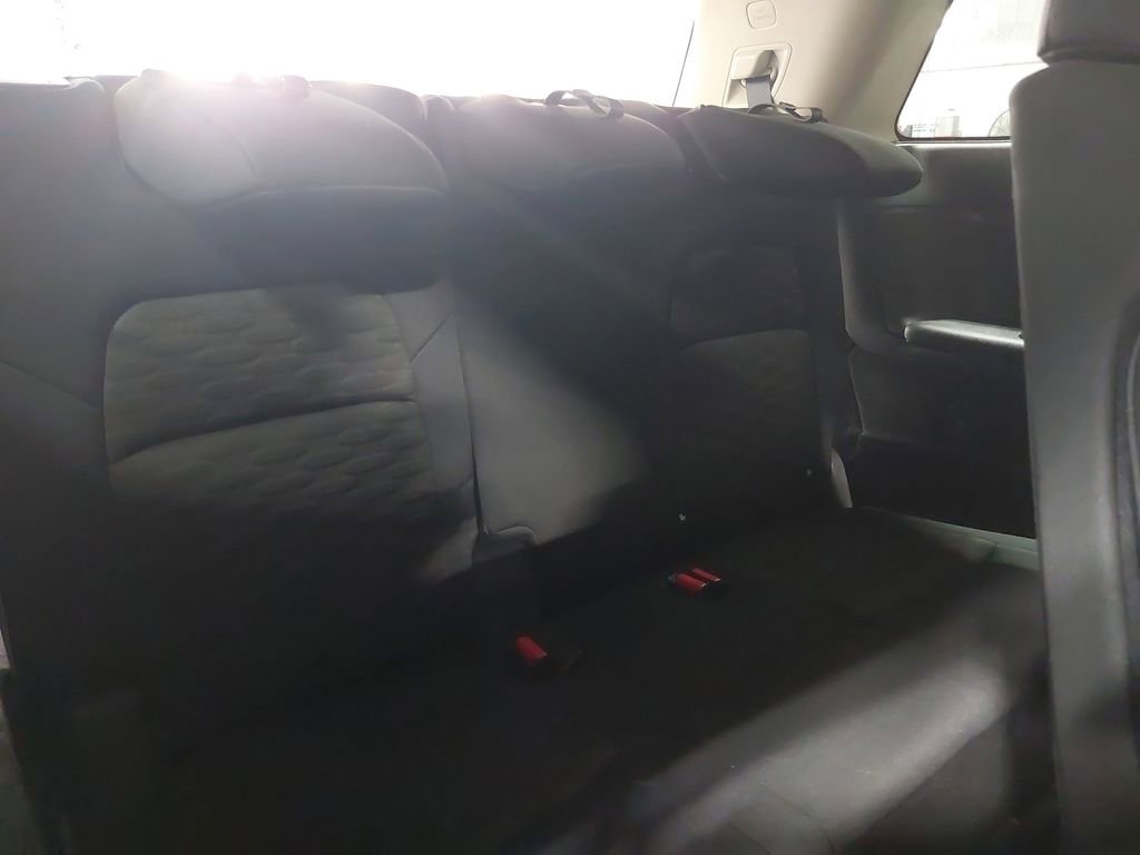 Used 2023 Nissan Pathfinder SV image 12