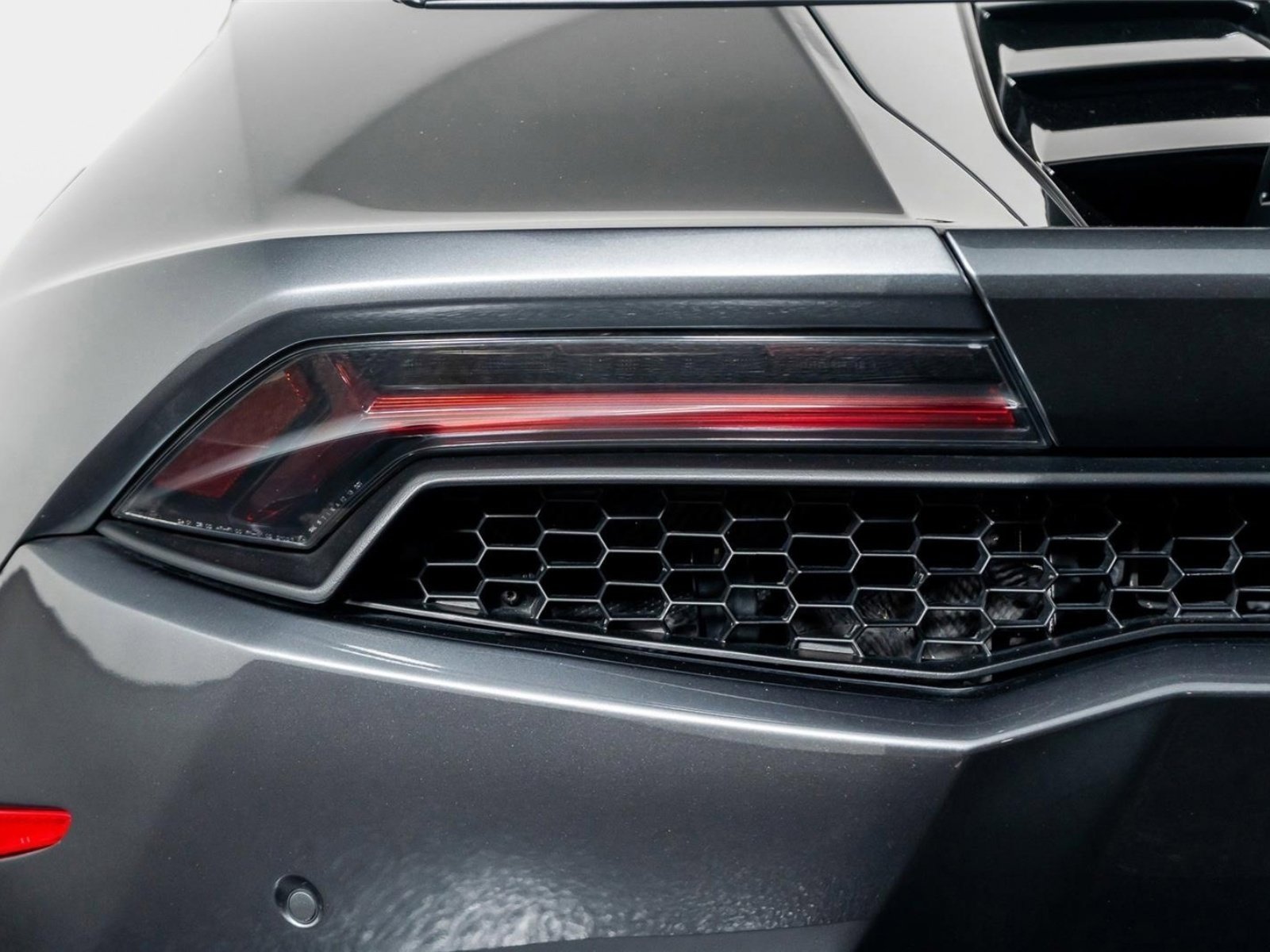 Used 2017 Lamborghini Huracan LP 610-4 image 13