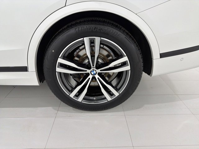 Certified 2024 BMW X7 xDrive40i w/ M Sport Package image 52