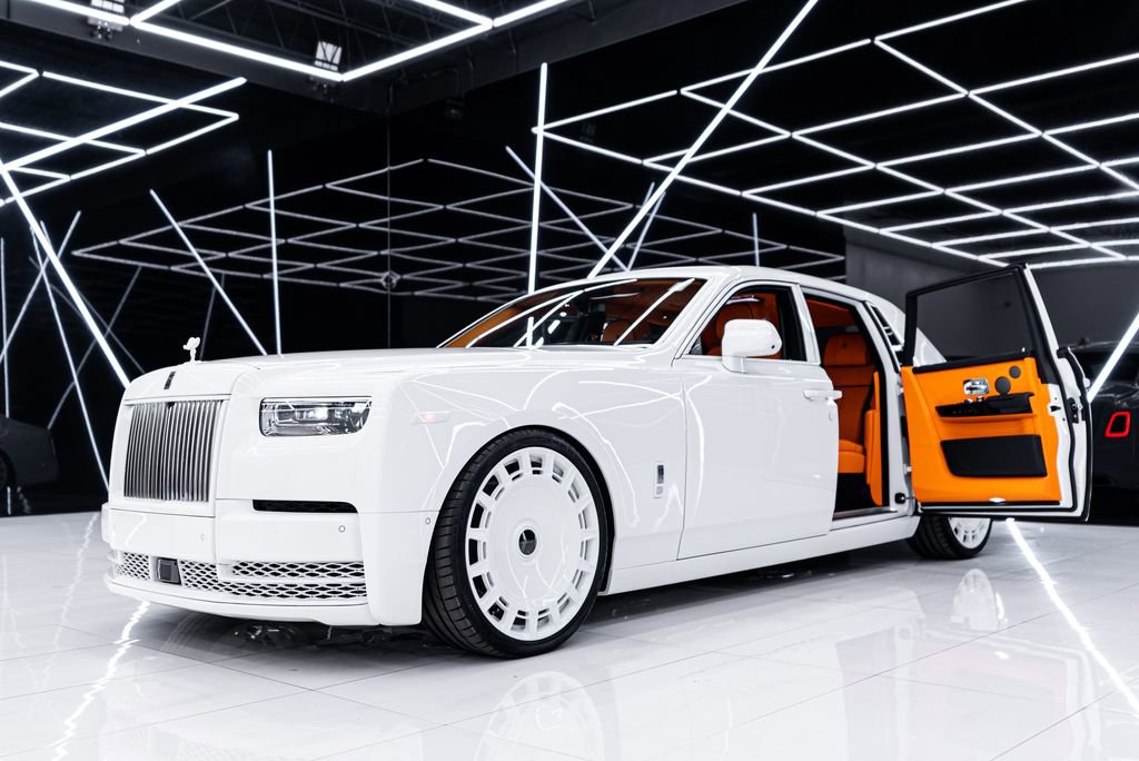 Used 2026 Rolls-Royce Phantom Sedan image 5