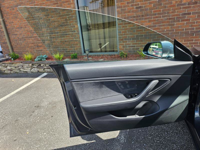 Used 2020 Tesla Model 3 Long Range AWD/4WD image 32