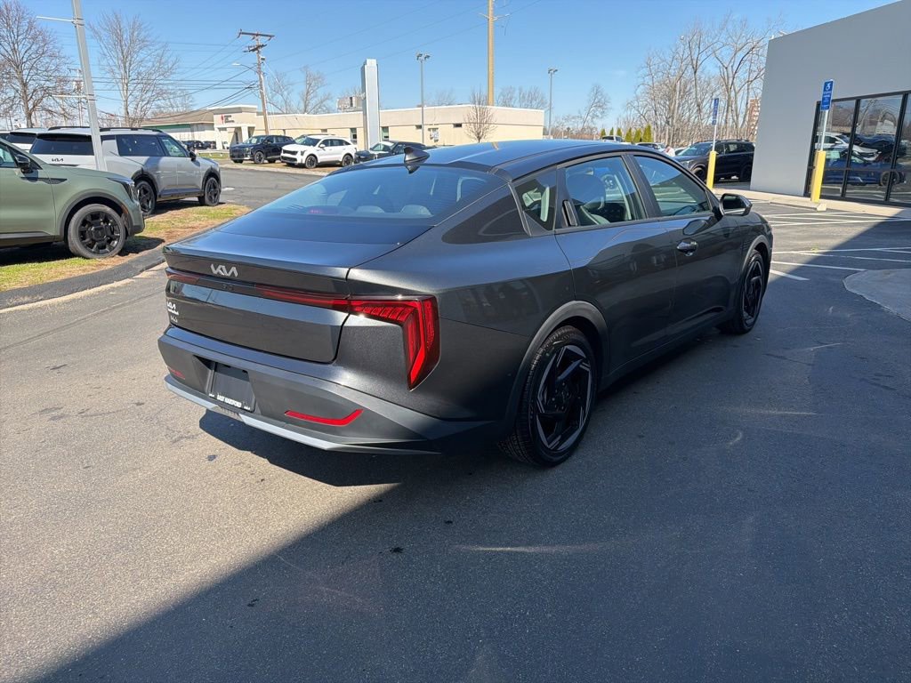 Used 2025 Kia K4 EX image 6