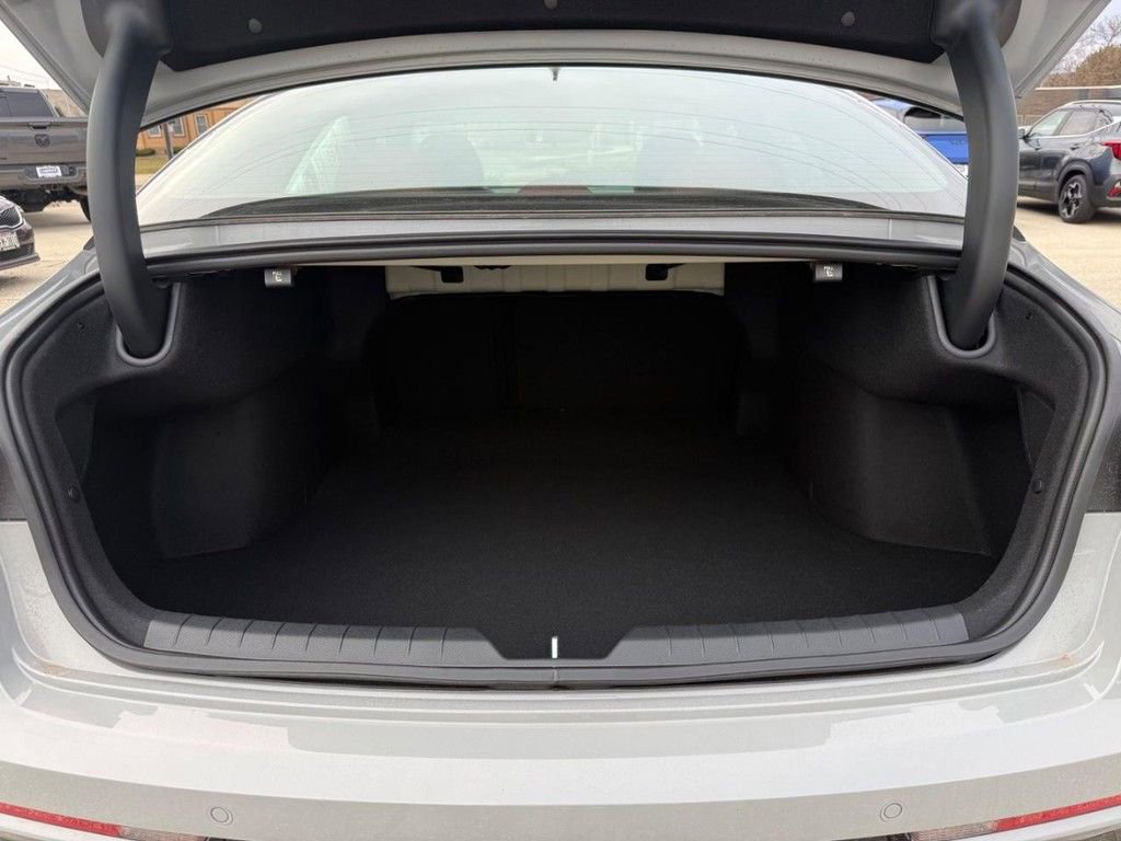 New 2026 Kia K5 GT-Line image 5