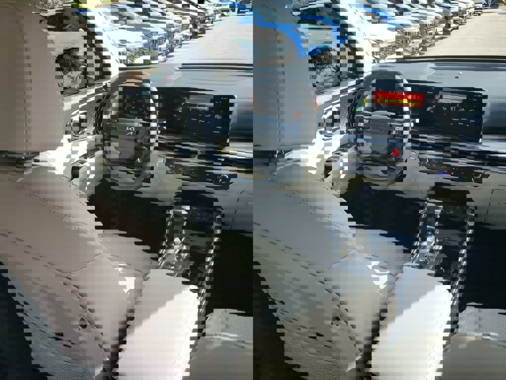 New 2026 Kia Sorento S image 13