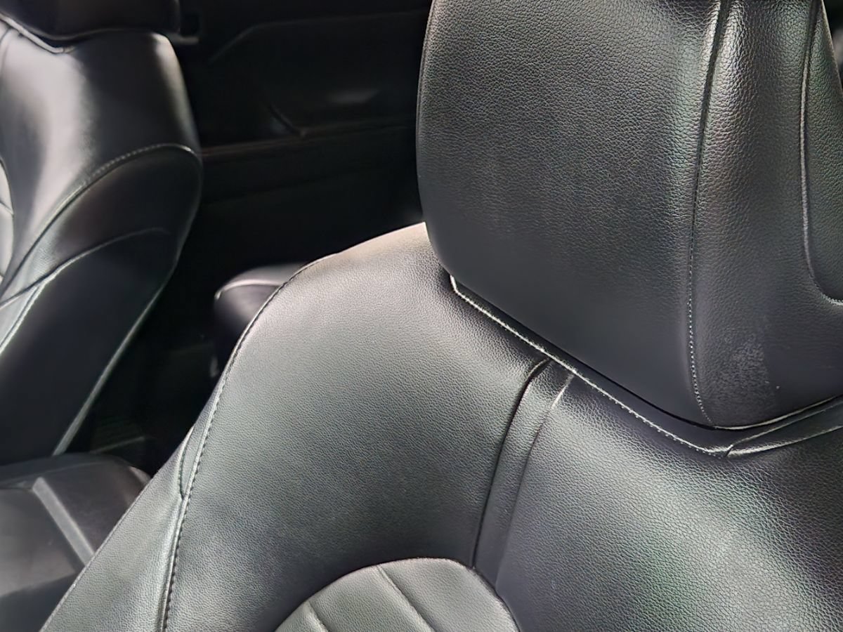 Used 2022 Toyota Highlander XLE FWD image 34
