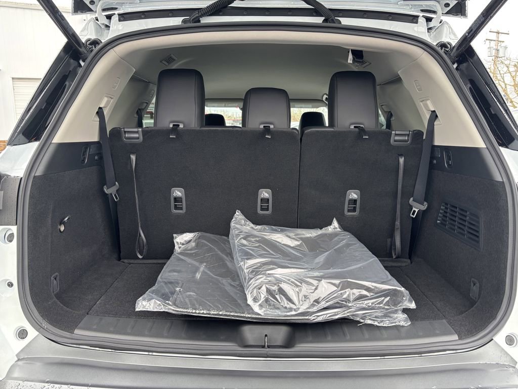 New 2026 Nissan Pathfinder SL image 27