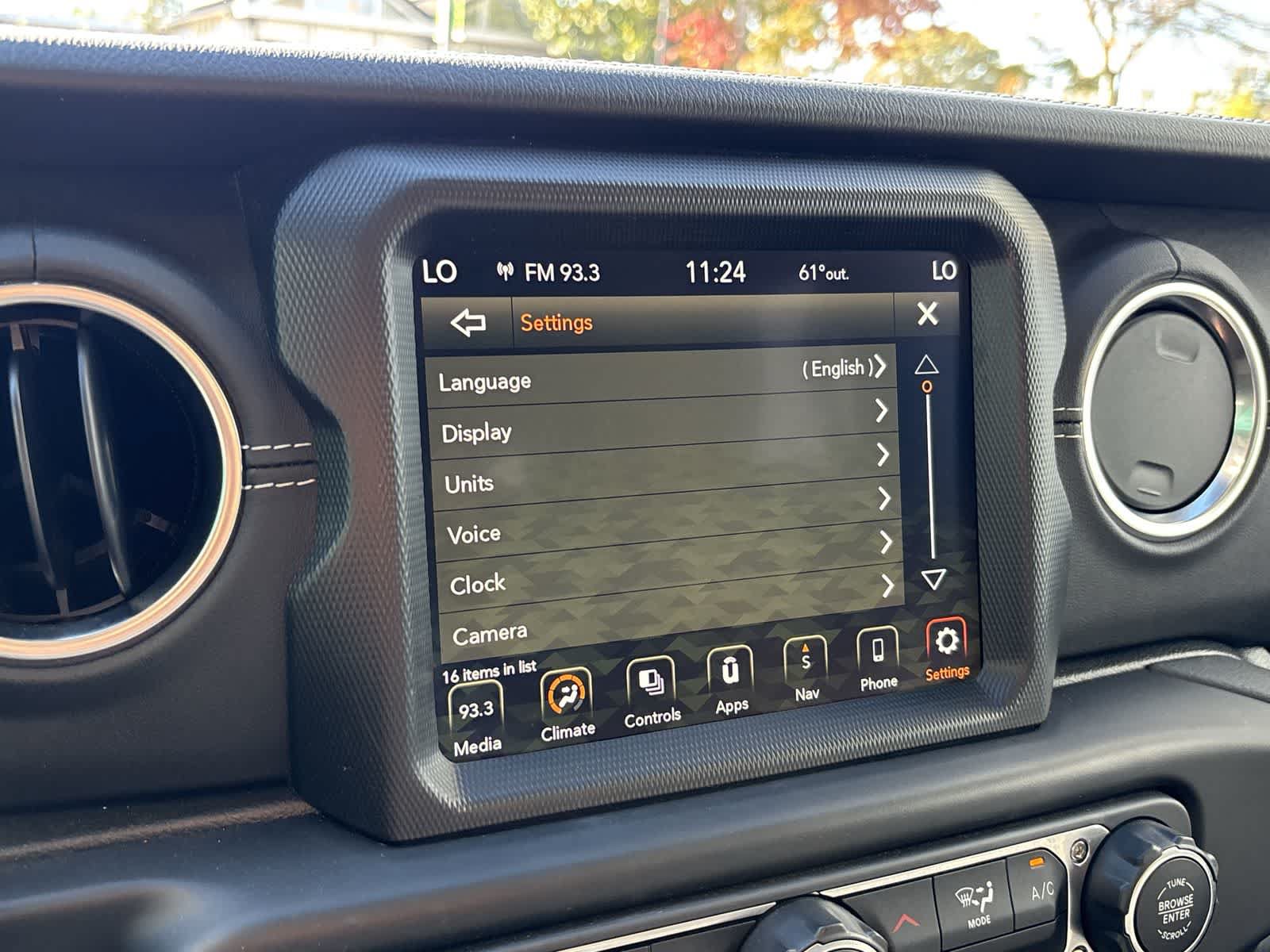 Certified 2022 Jeep Wrangler Unlimited Sahara AWD/4WD image 22