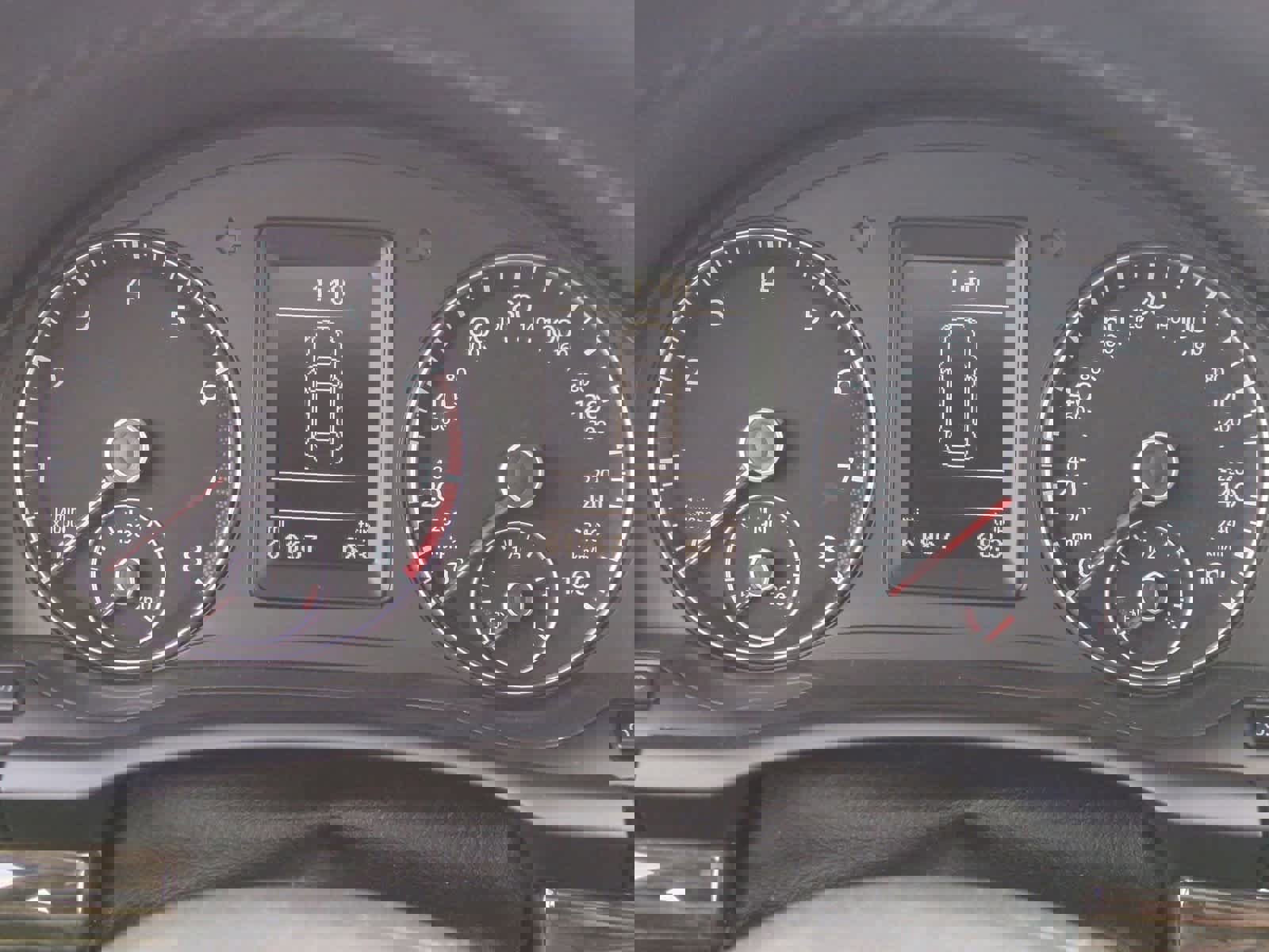 Used 2013 Volkswagen Eos Executive image 34