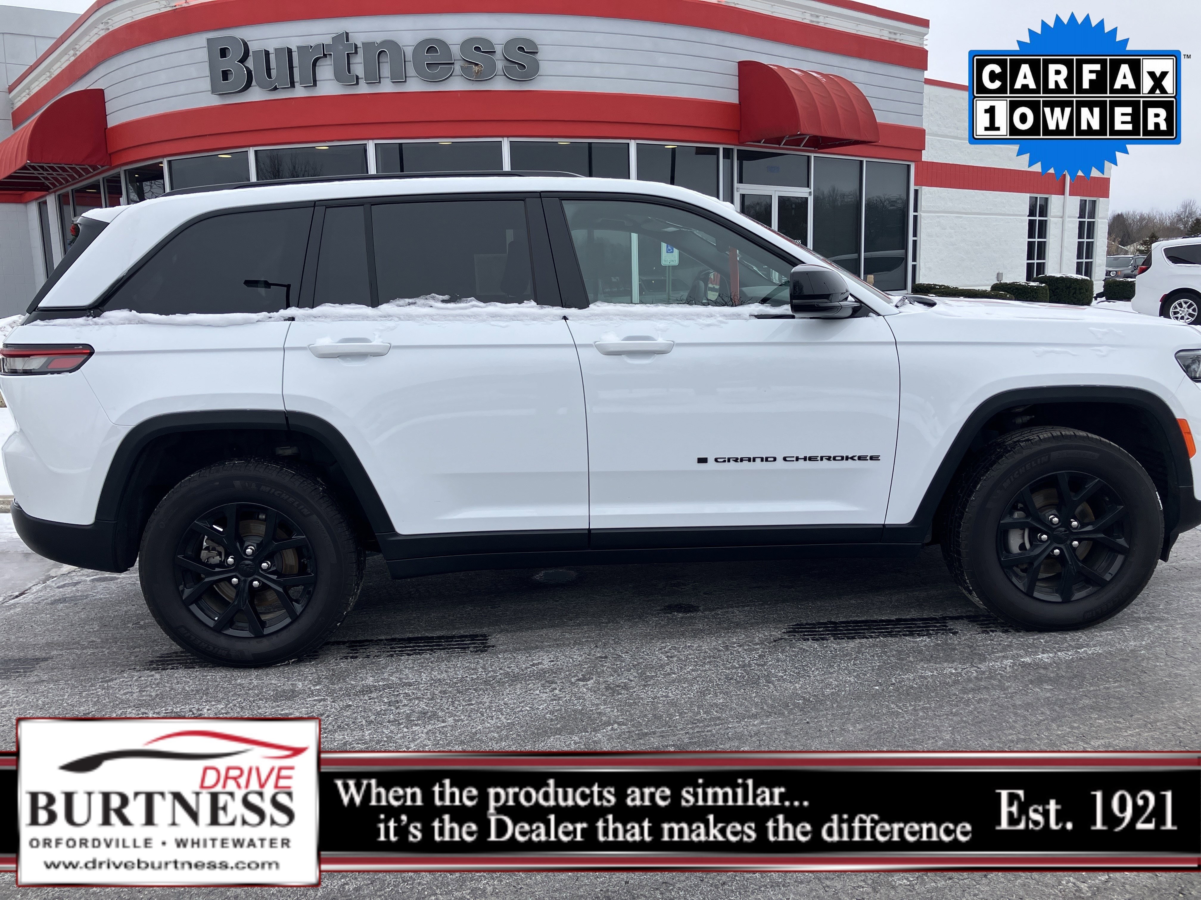 Used 2024 Jeep Grand Cherokee Altitude image 23