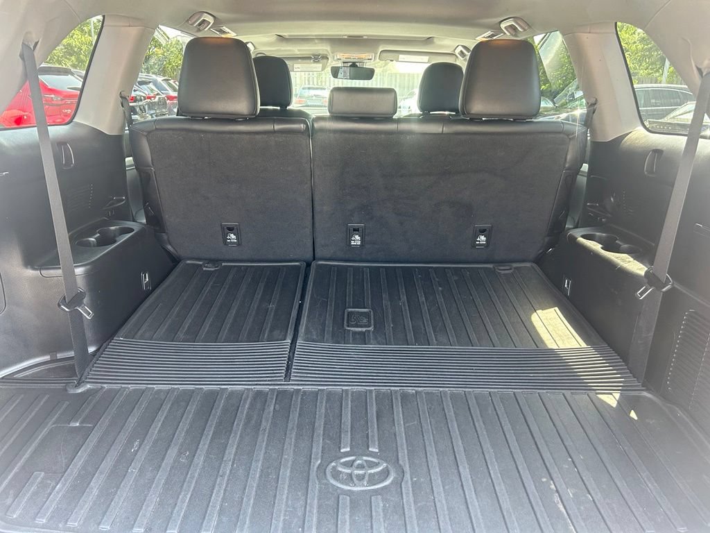 Used 2019 Toyota Highlander XLE AWD/4WD image 18