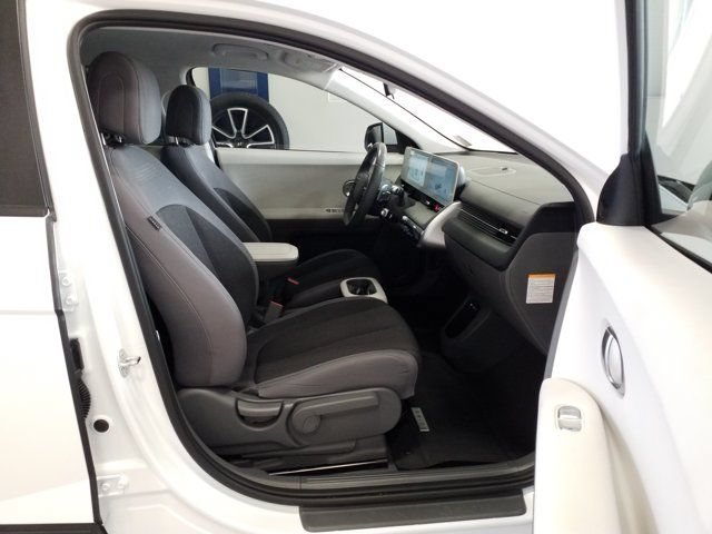 Certified 2024 Hyundai Ioniq 5 SE RWD image 16