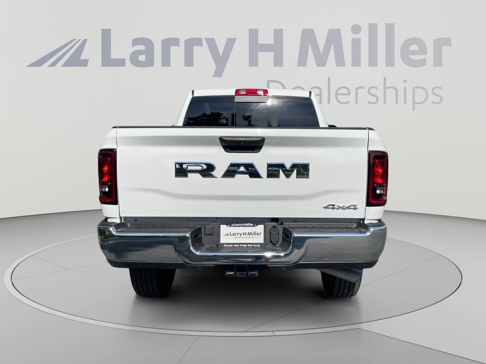 New 2026 RAM 2500 Tradesman AWD/4WD image 4