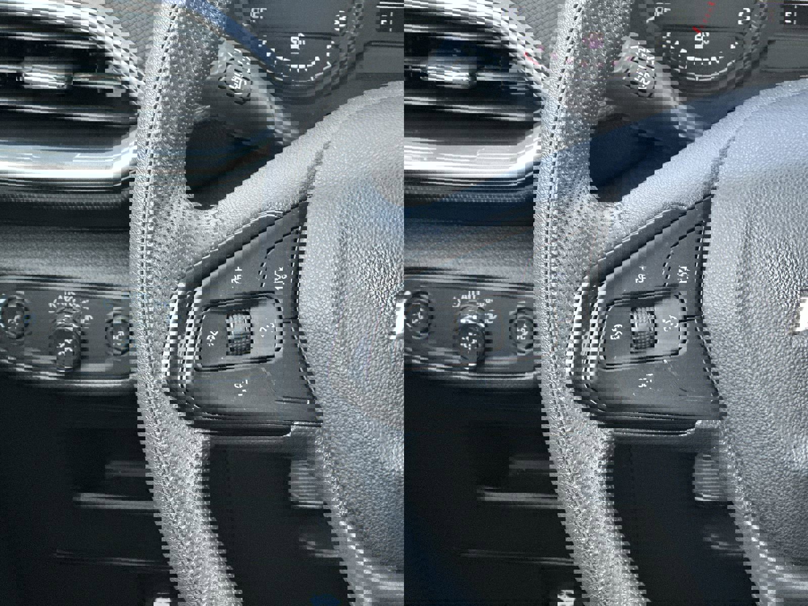 Used 2023 Chevrolet TrailBlazer LT image 20