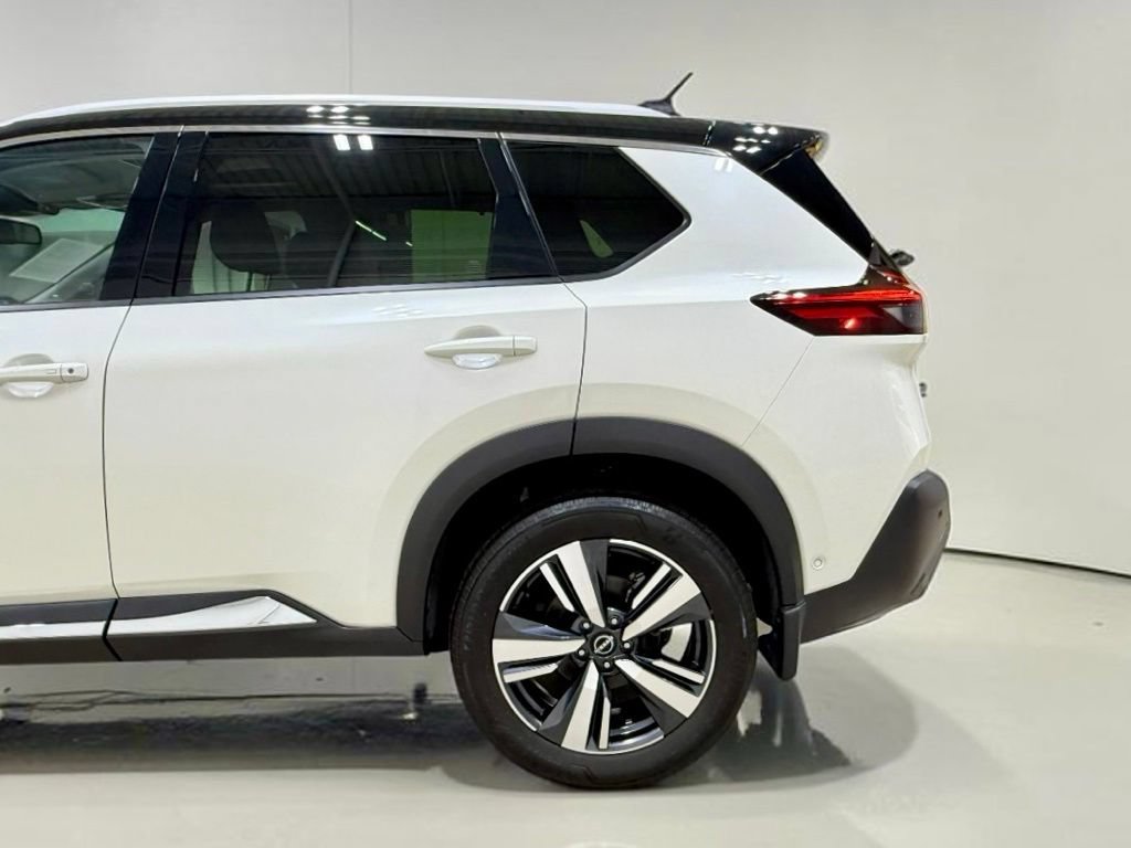 Used 2023 Nissan Rogue SL w/ SL Premium Package AWD/4WD image 14