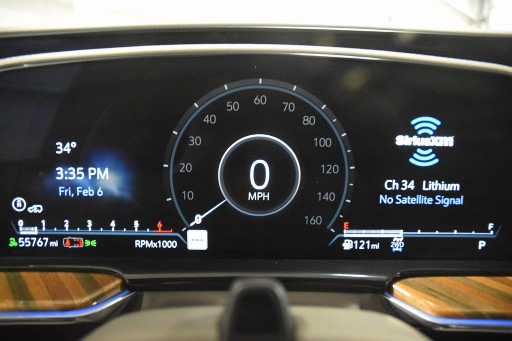 Used 2023 Cadillac Escalade ESV Premium Luxury Platinum w/ Heavy-Duty Trailer Package image 55