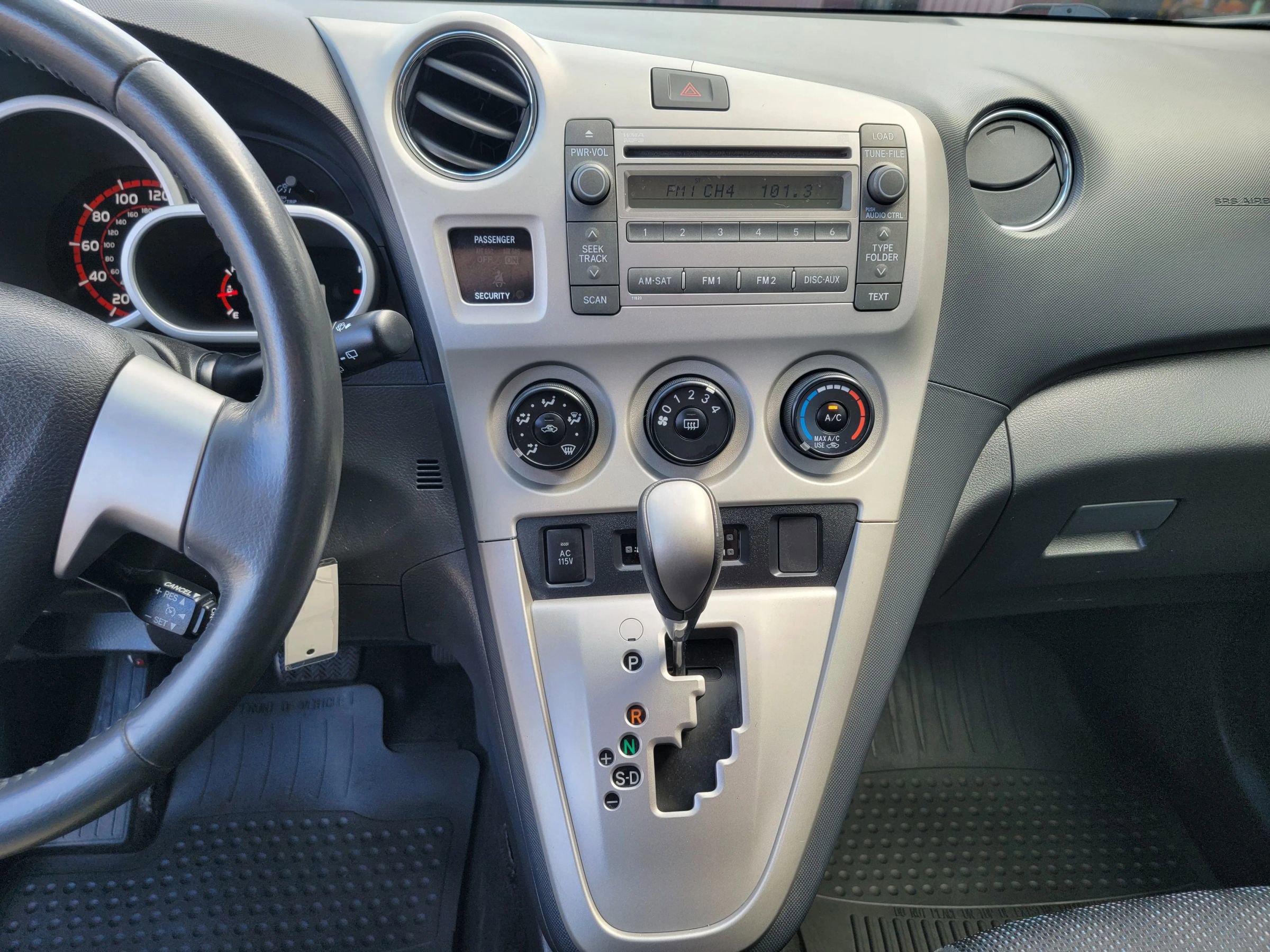 Used 2009 Toyota Matrix S image 18