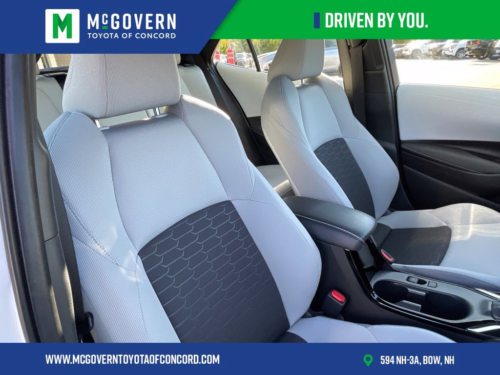 Used 2025 Toyota Corolla SE FWD image 33