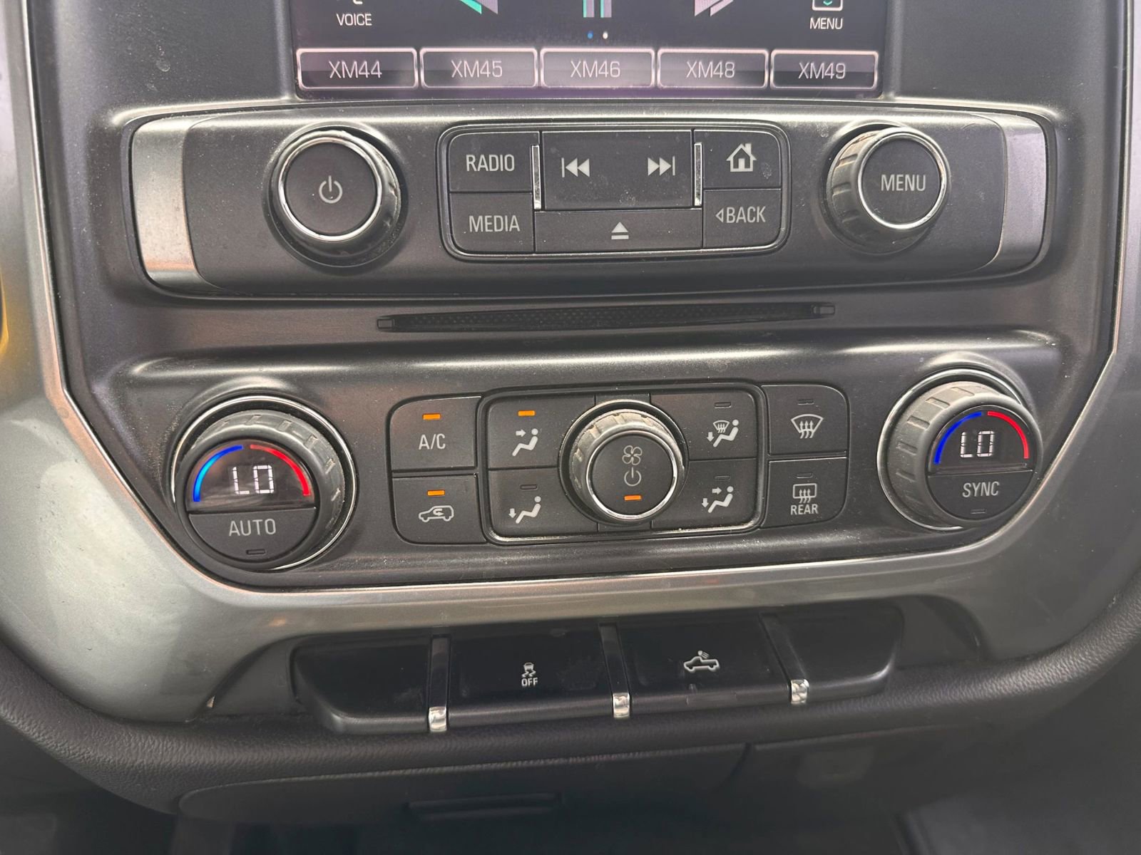 Used 2014 Chevrolet Silverado 1500 LT w/ LT Convenience Package AWD/4WD image 20