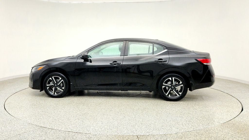 Used 2024 Nissan Sentra SV FWD image 8