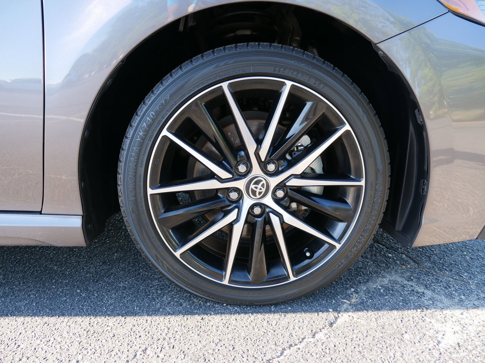 Used 2023 Toyota Camry SE image 11