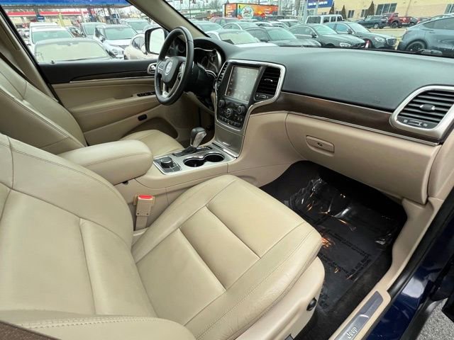 Used 2017 Jeep Grand Cherokee Limited image 20