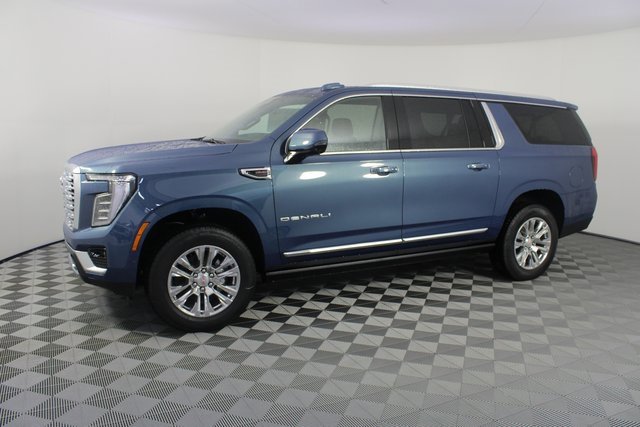 New 2026 GMC Yukon XL Denali w/ Sun & Power Step Package image 2